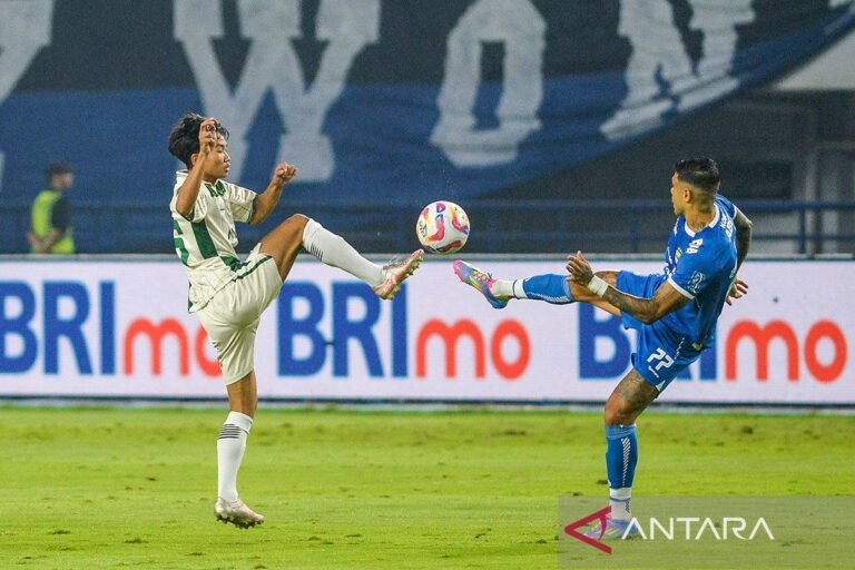 Persib Bandung Perlu Empat Poin Lagi untuk Mengamankan Gelar Juara